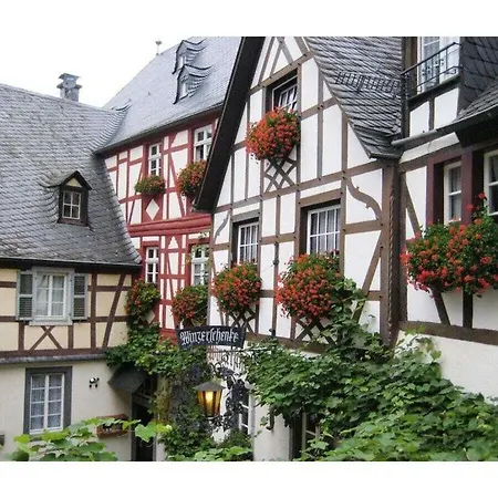 Am Alten Kirchplatz 6 *